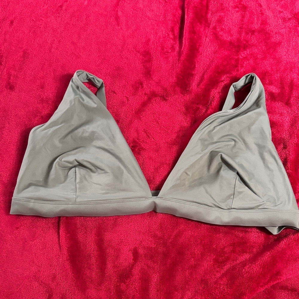 Everlane Soft Olive Green Triangle Bralette Size XXL